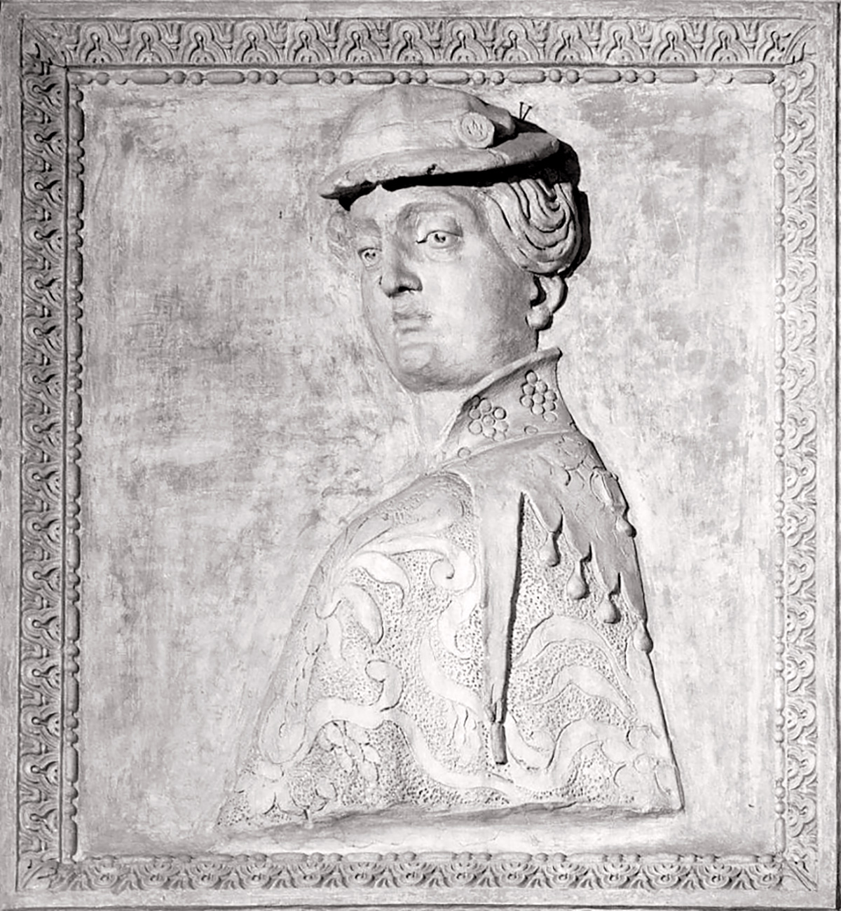 Paola Malatesta in uno stucco a Sabbioneta del XVI secolo m low
